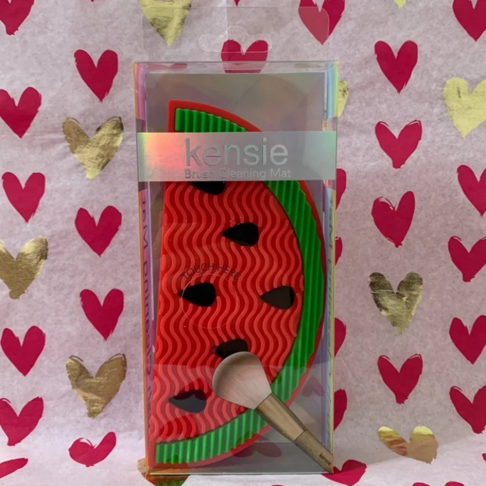 Kensie Watermelon Brush Cleaning May